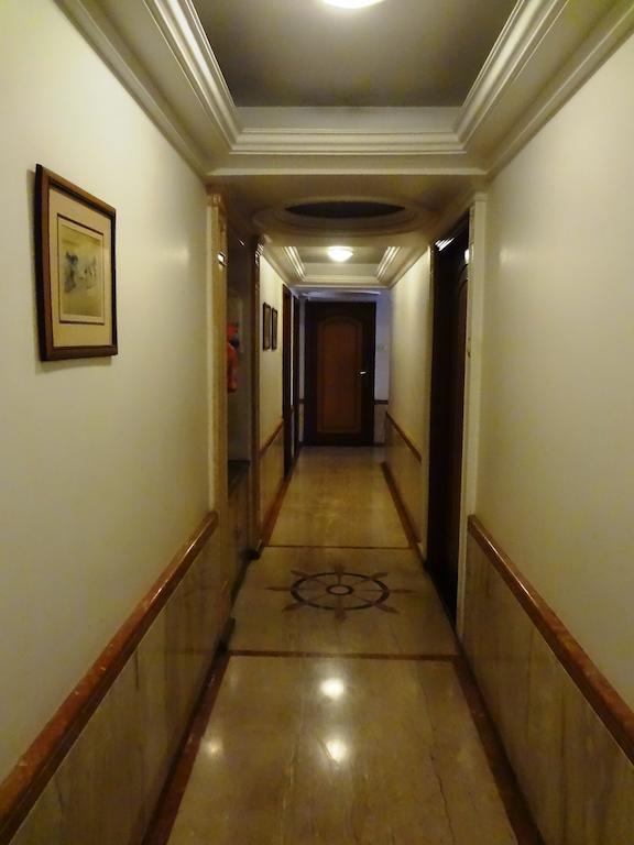 Hotel Ashwin Мумбаи Экстерьер фото