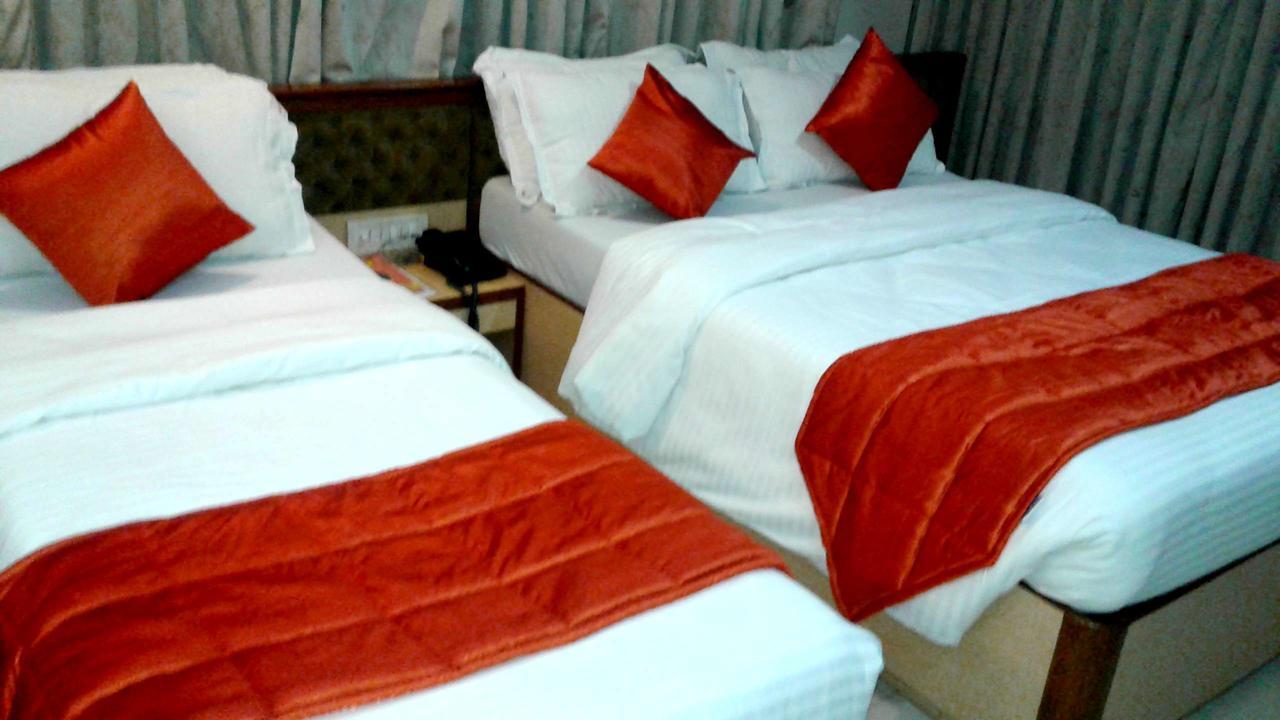Hotel Ashwin Мумбаи Экстерьер фото