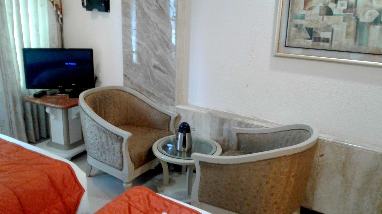 Hotel Ashwin Мумбаи Экстерьер фото