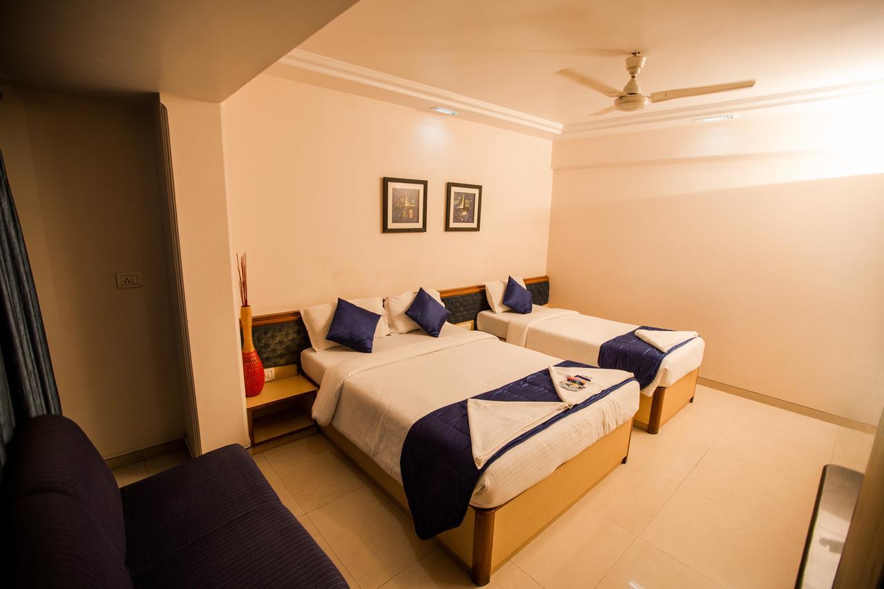 Hotel Ashwin Мумбаи Экстерьер фото