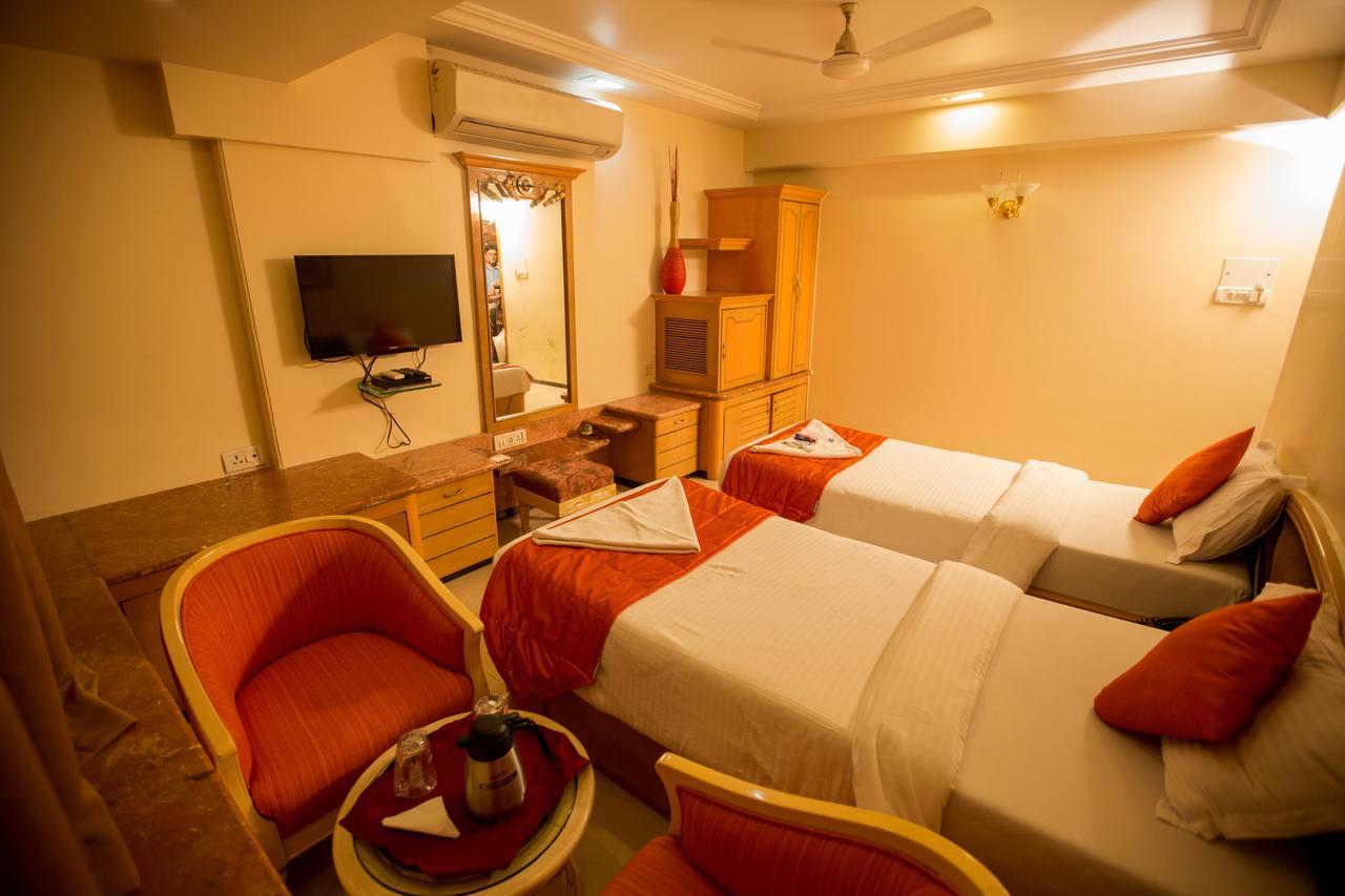 Hotel Ashwin Мумбаи Экстерьер фото