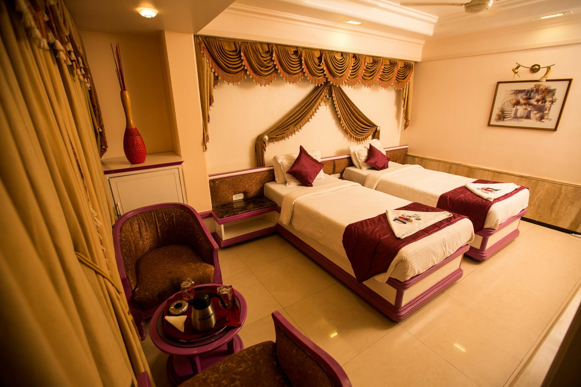 Hotel Ashwin Мумбаи Экстерьер фото
